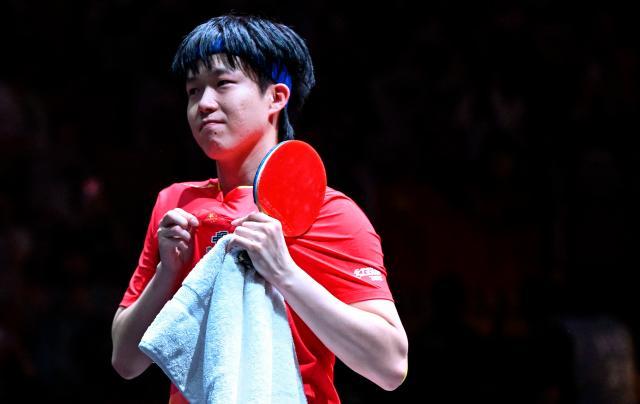 1748183992349028916.jpg (体育)(35)乒乓球——世乒赛:王楚钦夺得男单冠军XxjpseC007773_20250525_PEPFN0A001.jpg